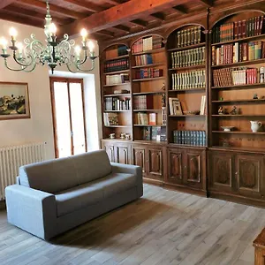 Apartment Casa Remo - Dolce Nella Piazza Di Greve, Greve in Chianti